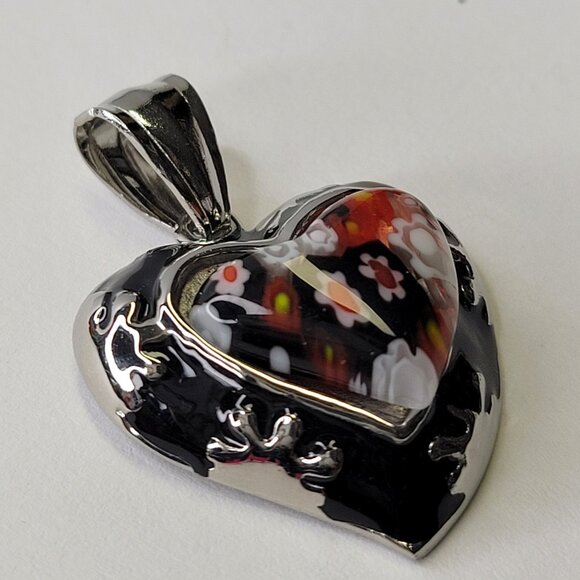 Heart Shaped Pendant in Stainless Steel - Picture 2 of 10